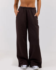 Omni Studio Trackpants V2 - Coffee Bean