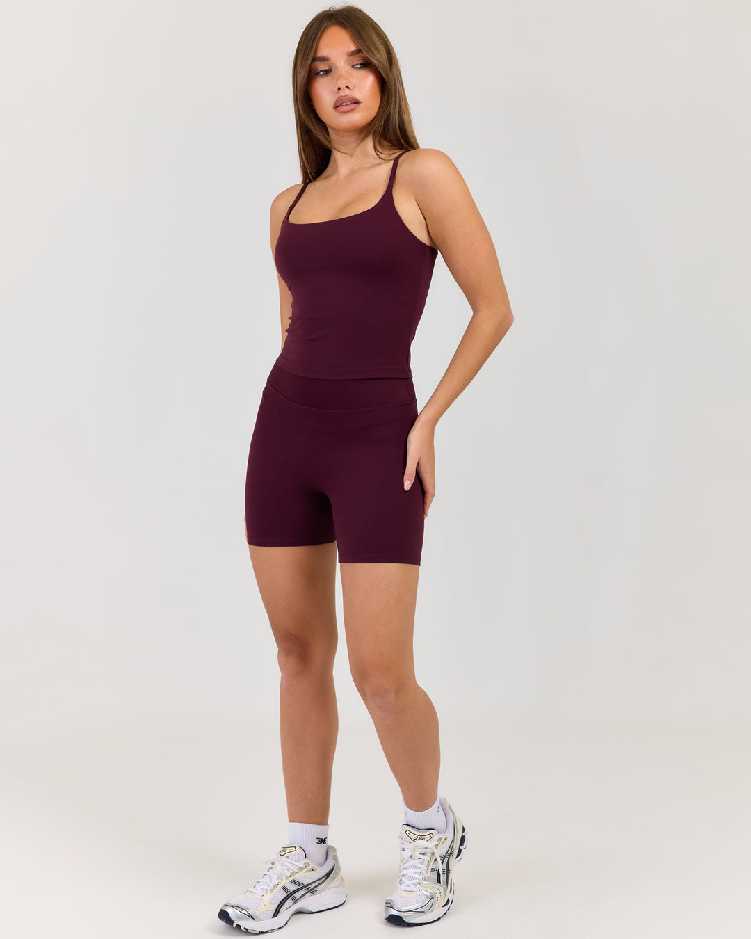 Luna Invisible Scrunch Shorts - Deep Plum