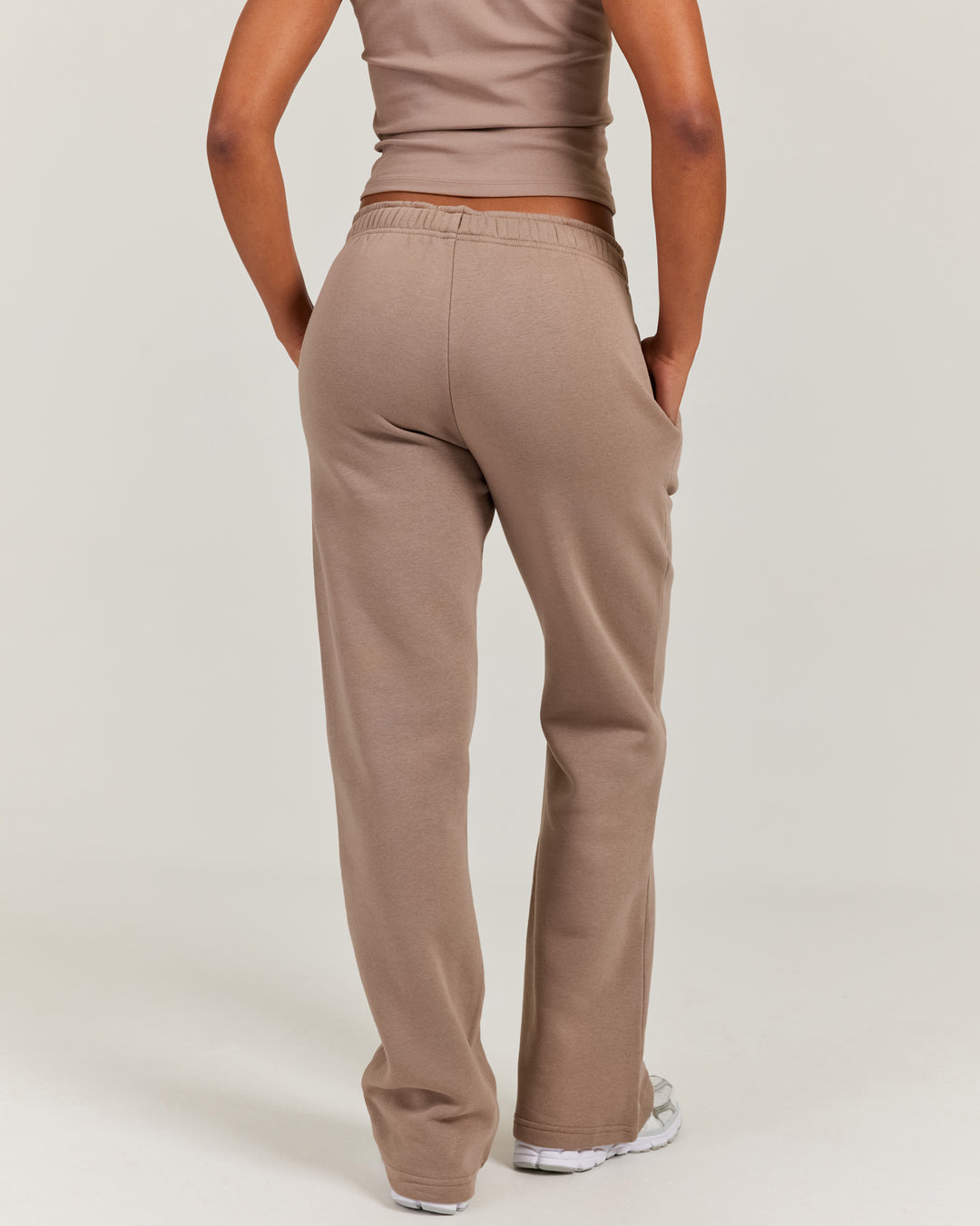 Omni Straight Leg Trackpants - Toasted Cashew