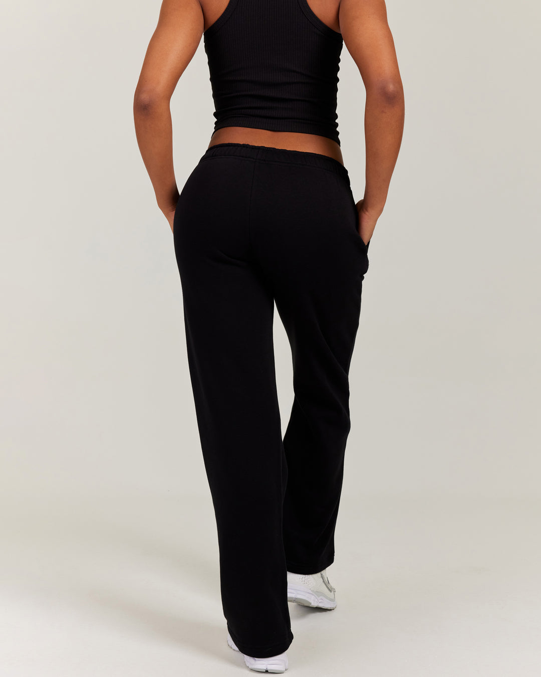 Omni Straight Leg Trackpants - Black