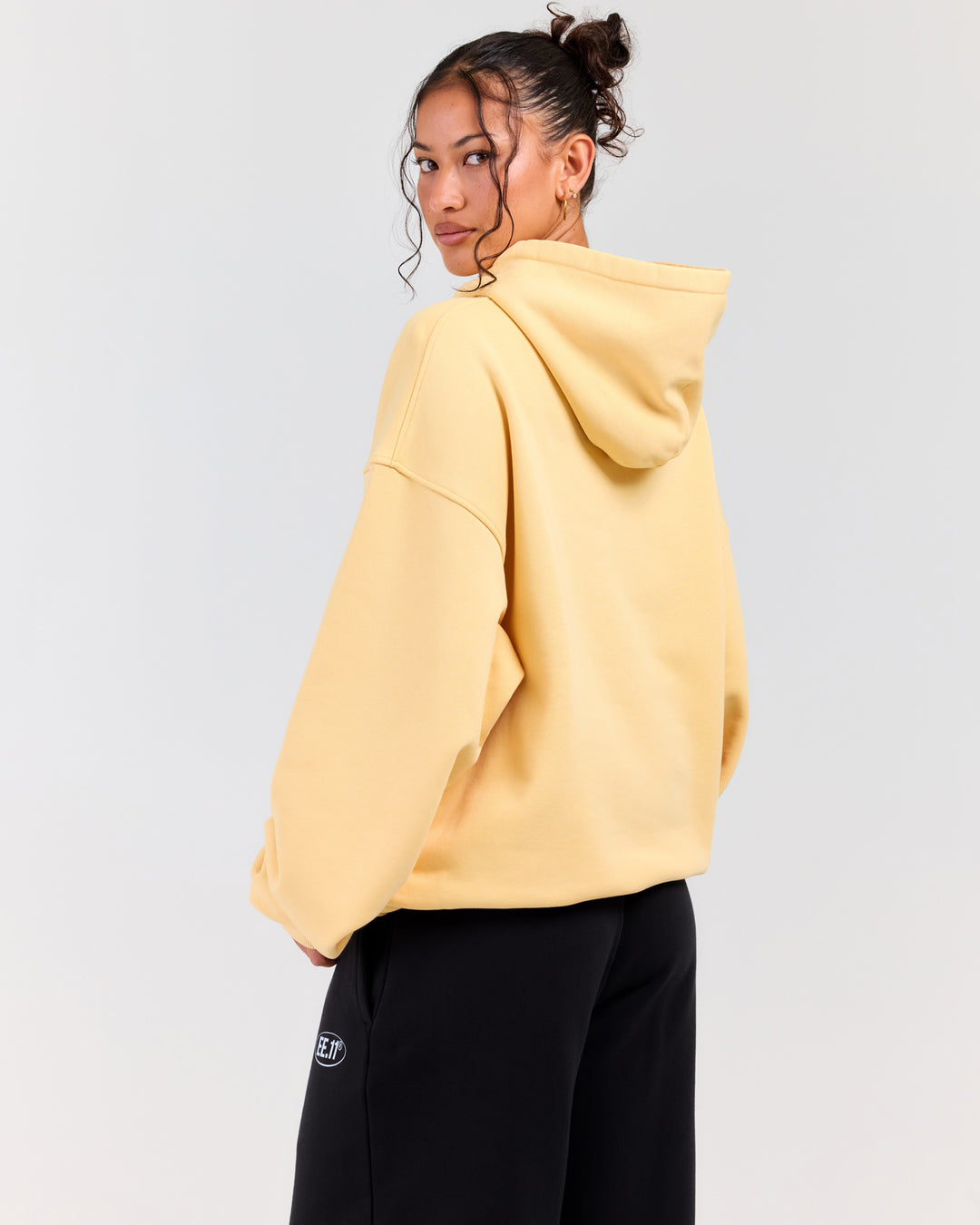 Elite11 Distressed Hoodie - Mellow Yellow