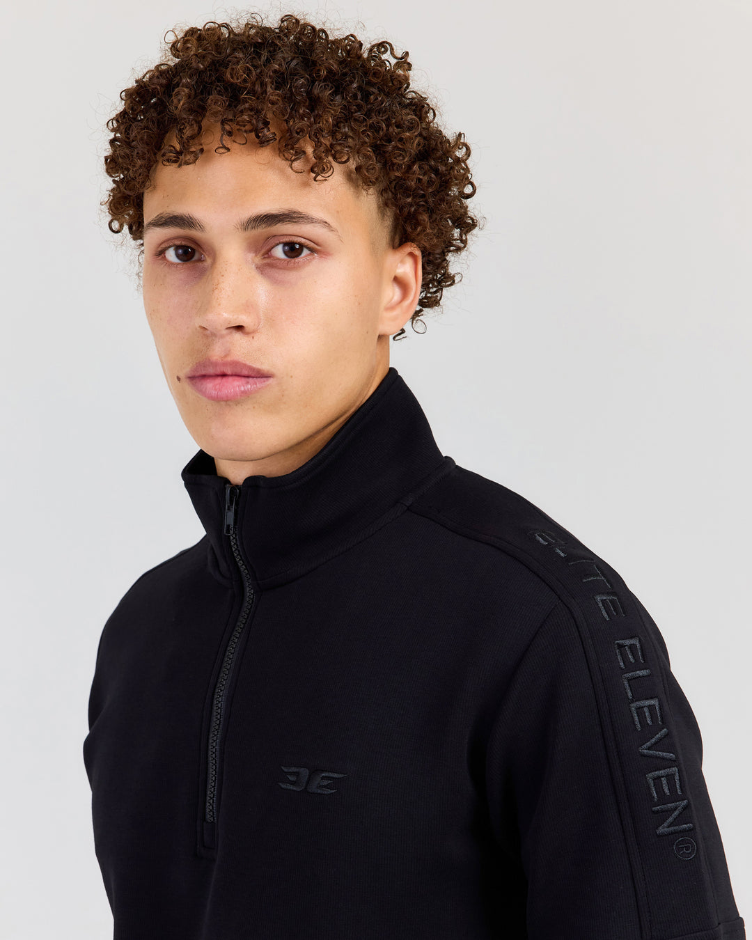 Division 1/4 Zip - Black