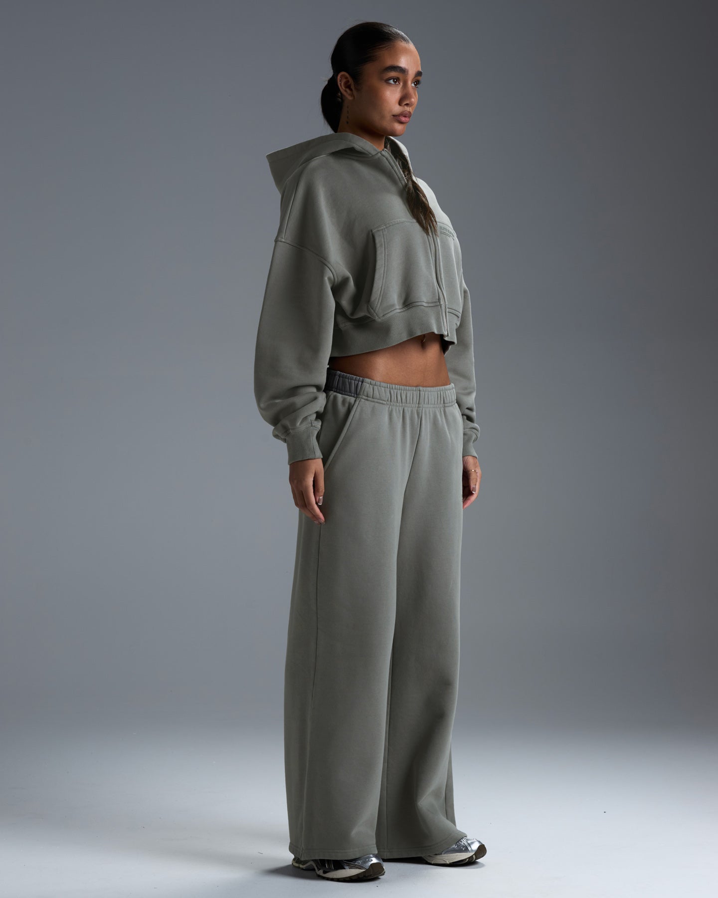 Premium Heavyweight Cropped Zip Through - Fog Green – Elite Eleven