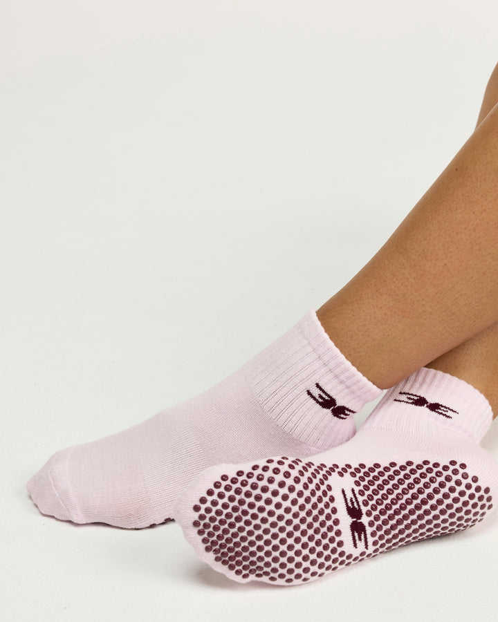 EE Mid Crew Grip Socks - Candy Pink/Cherry Cola