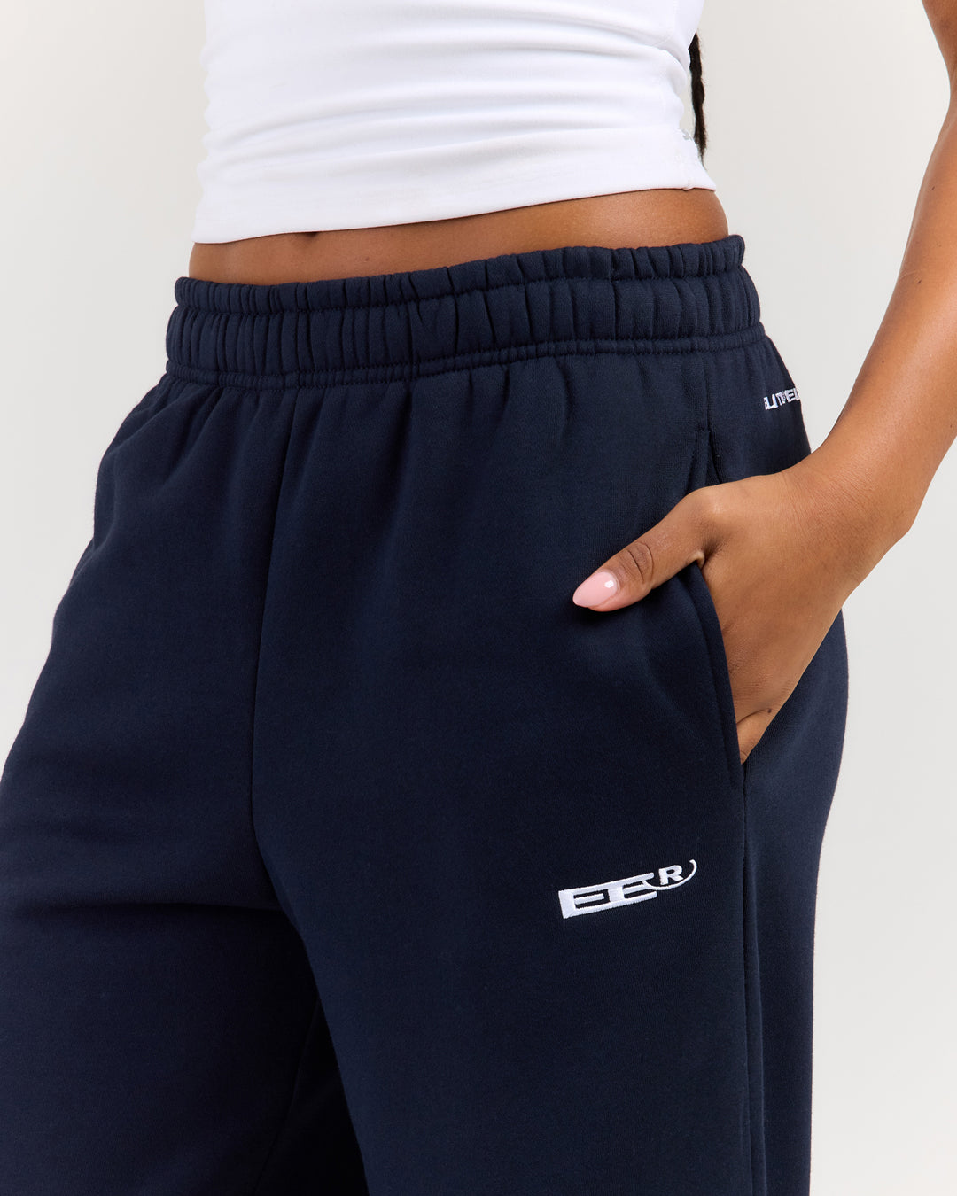 Arc Straight Leg Pants - Navy