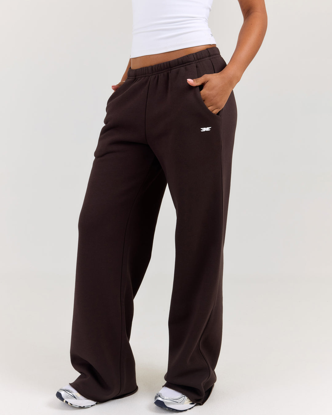 Omni Studio Trackpants  - Coffee Bean