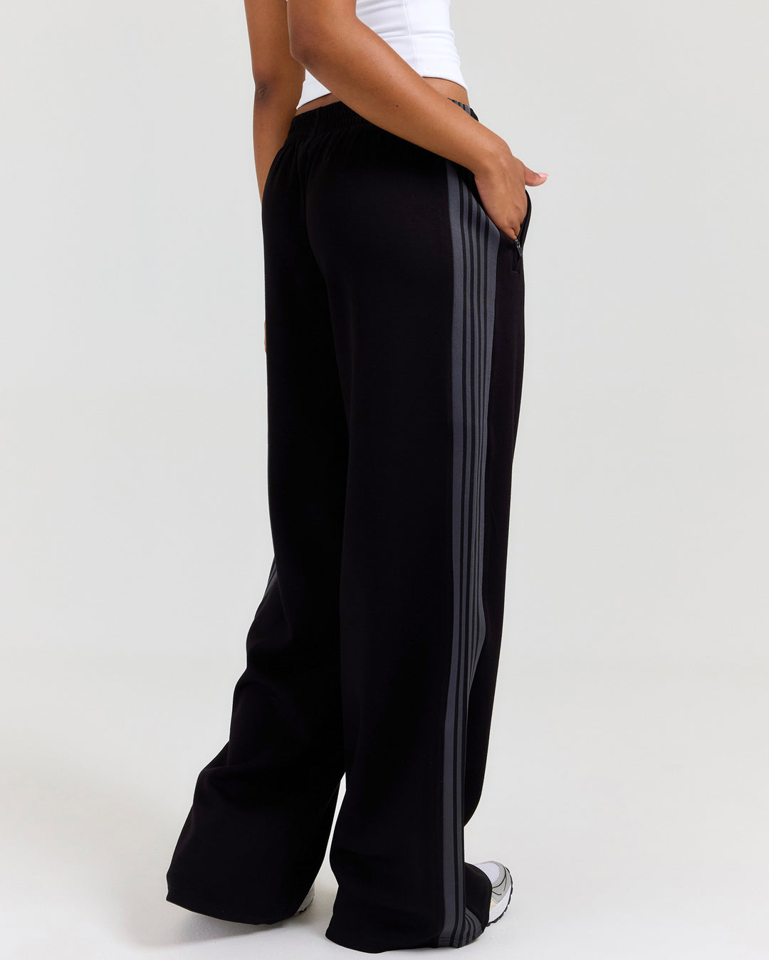 Airweave Wide Leg Pants - Black