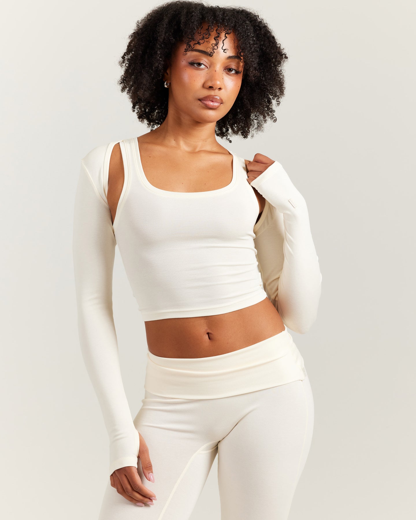 EE Lounge Shrug - Vanilla