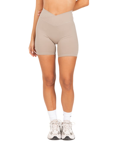 LIFESTYLE KHAKI SEAMLESS KIMBERLY SET (HIGH WAISTED BIKER SHORTS, LOUN –  tenroses