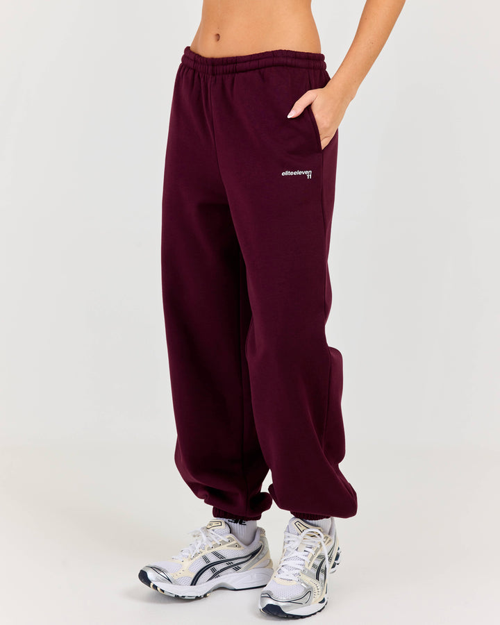 Cloudweave Relaxed Jogger - Plum