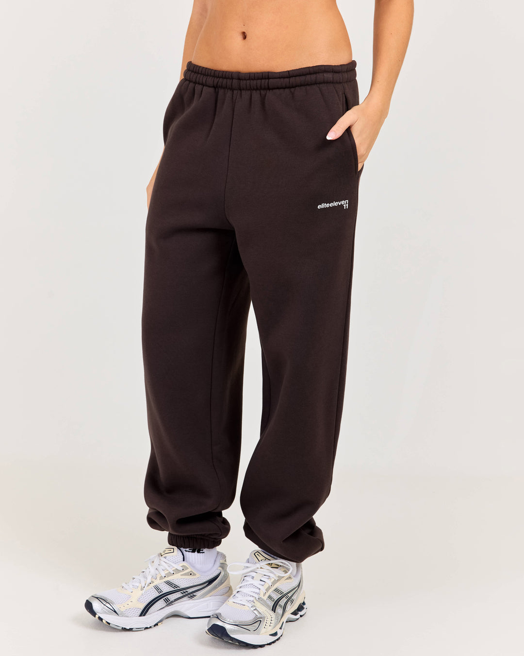 Cloudweave Relaxed Jogger - Coffee Bean