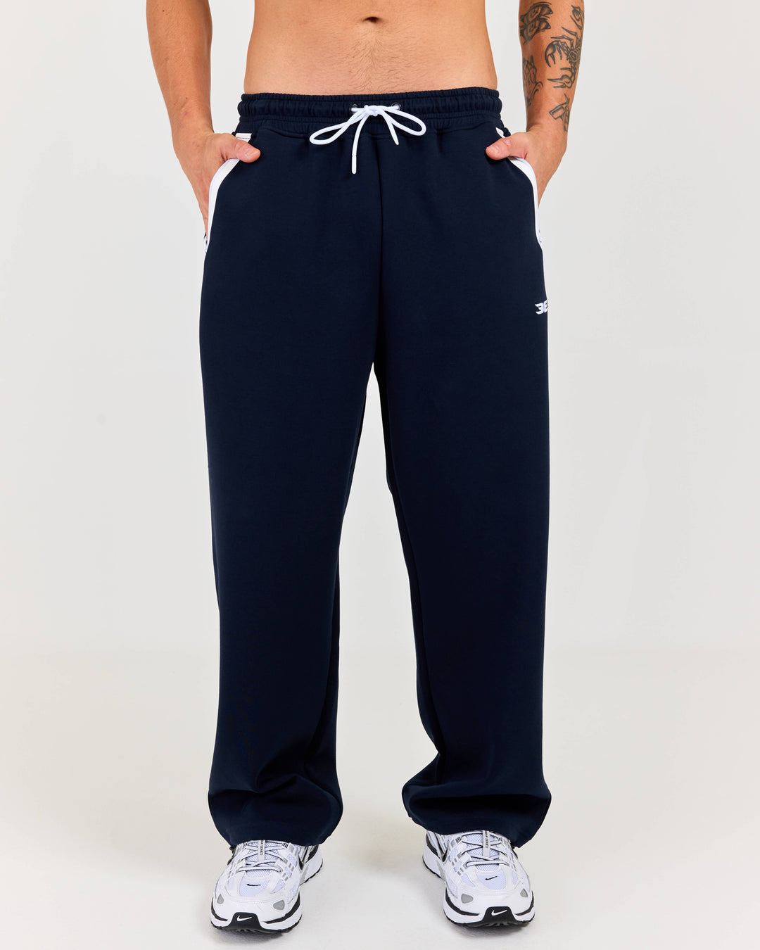 Pro Tech Straight Leg Pant - Navy