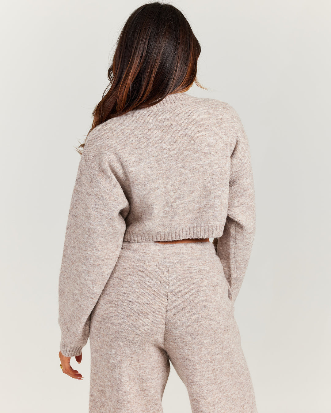 Elite 11 Knitted Cropped Crewneck - Taupe