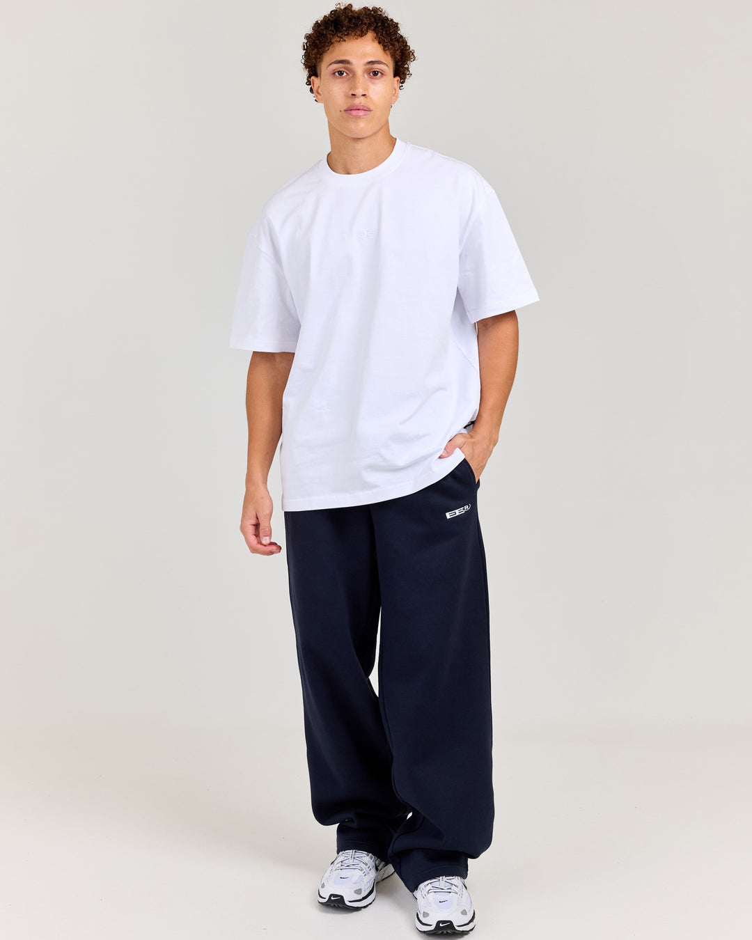 Arc Straight Leg Pants - Navy