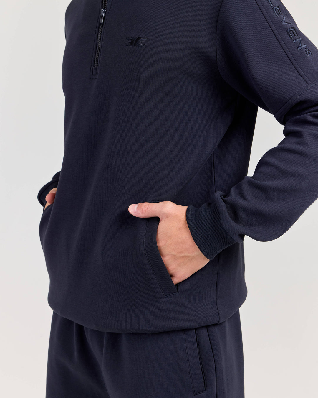 Division 1/4 Zip - Navy