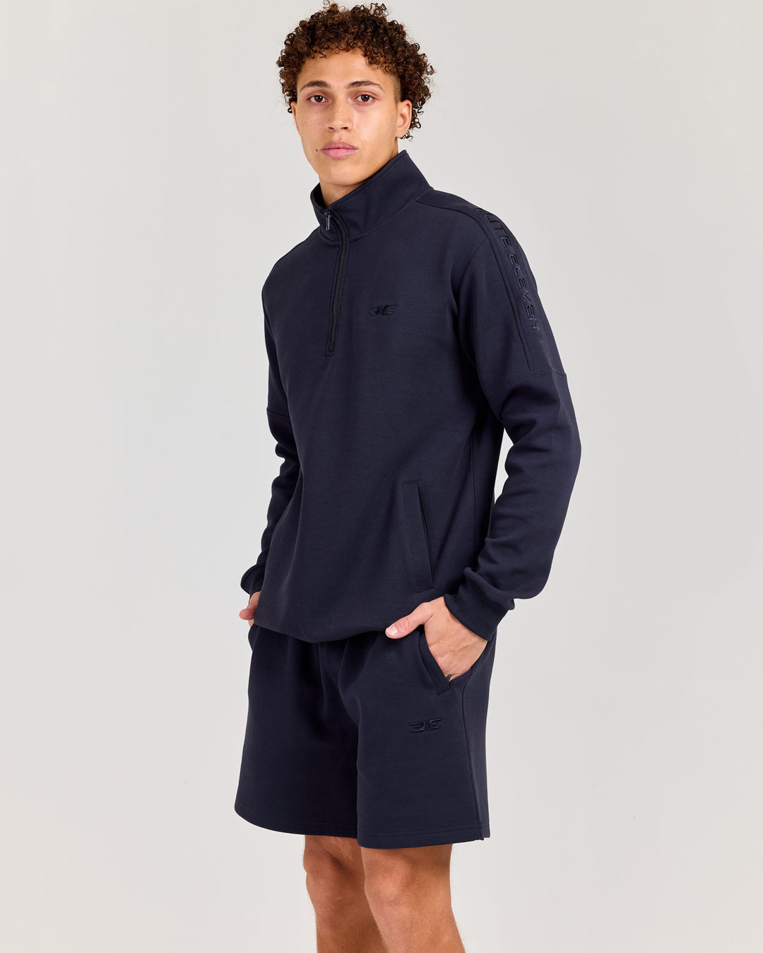 Division 1/4 Zip - Navy