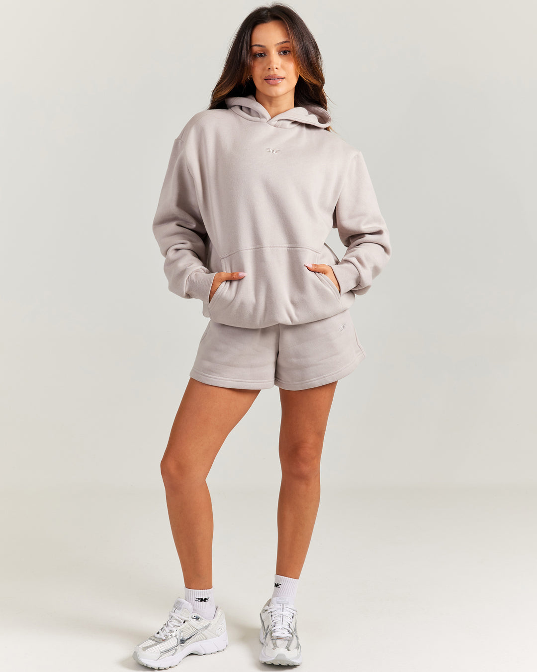 Classic Shorts - Taupe