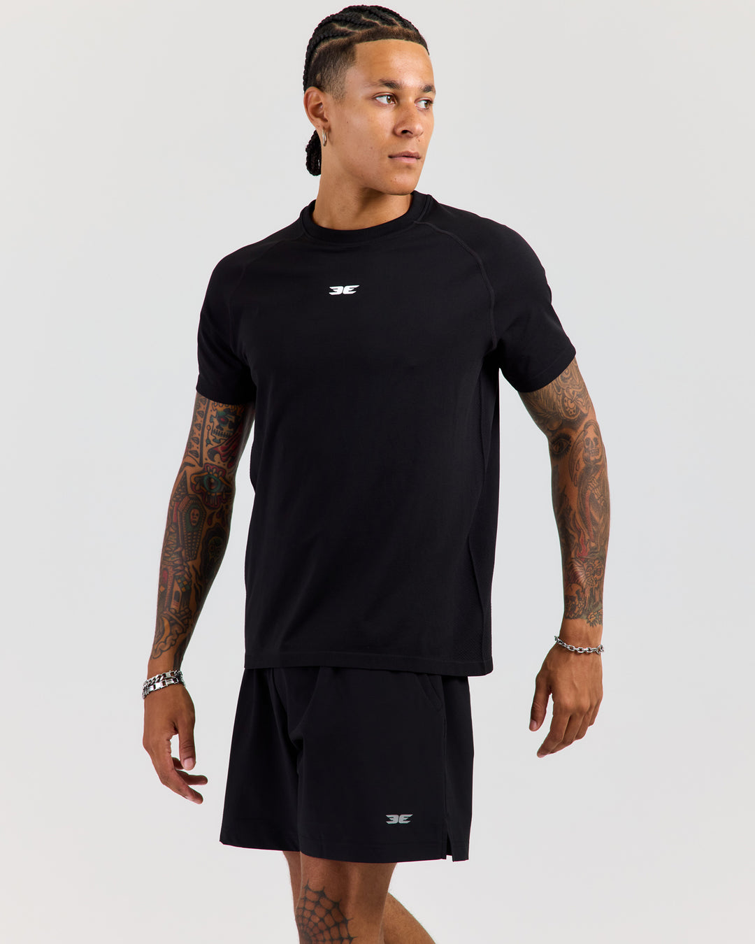 Men's Elite Seamless Regular Tee - Black