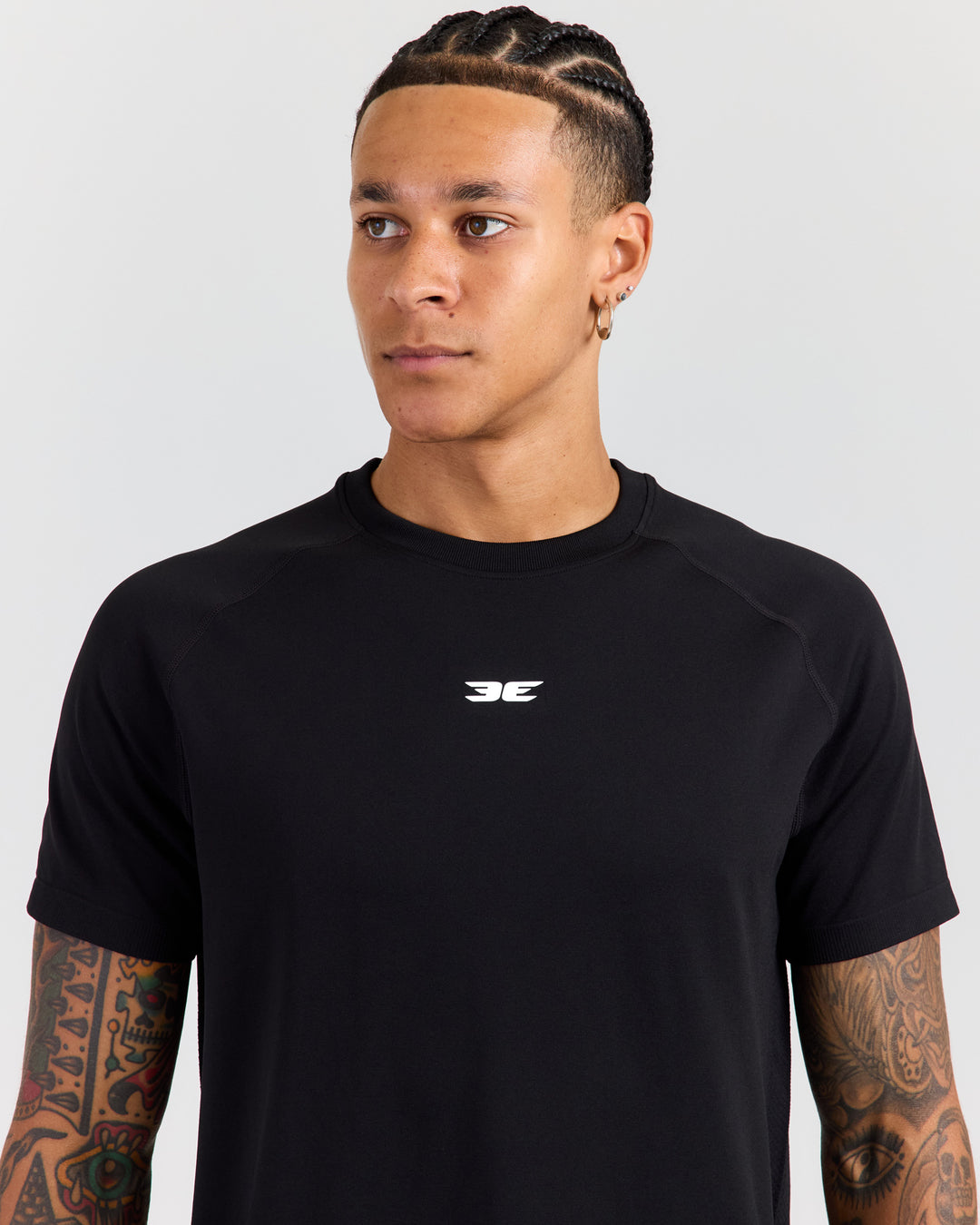 Men's Elite Seamless Regular Tee - Black