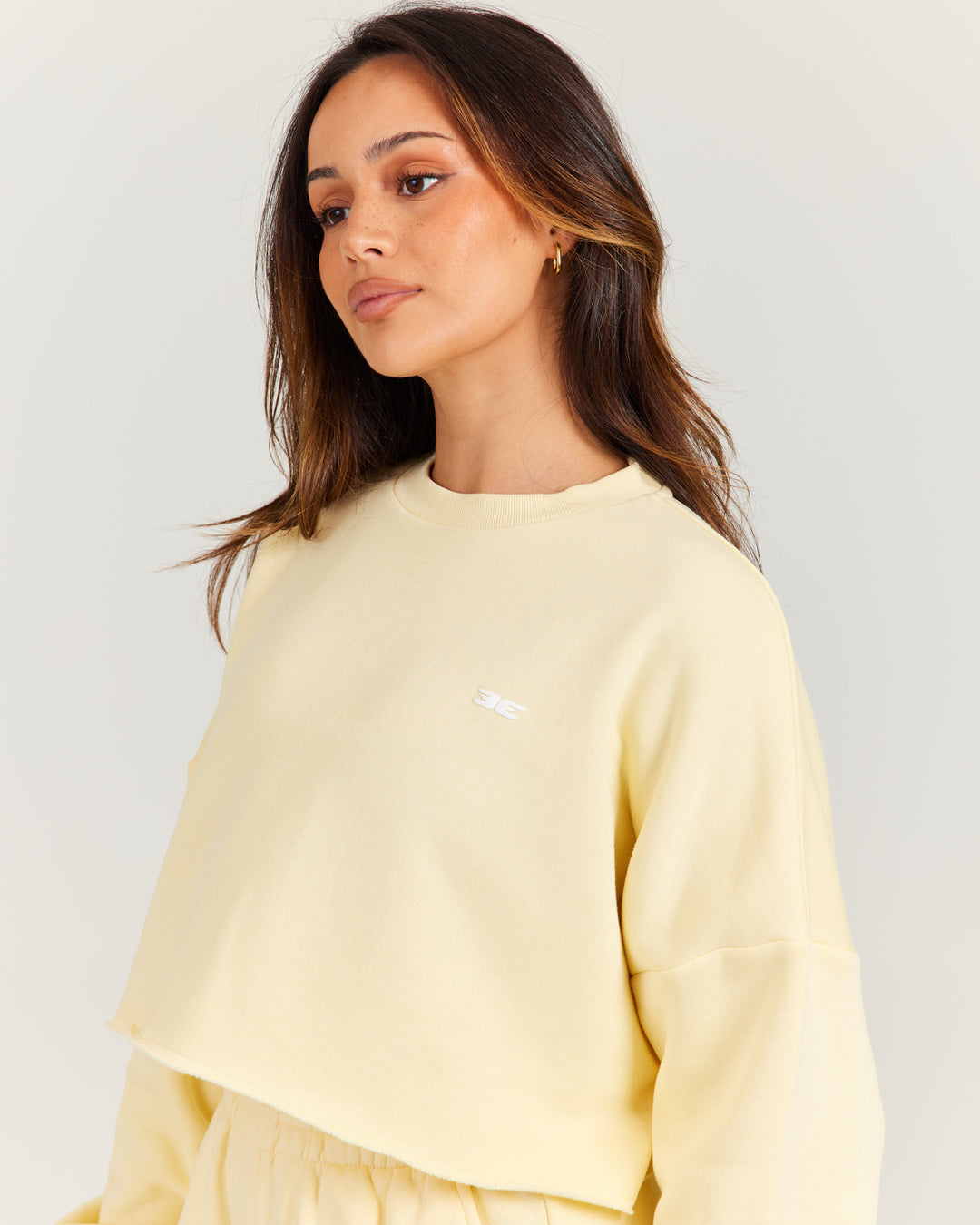 Omni Cropped Crewneck - Butter