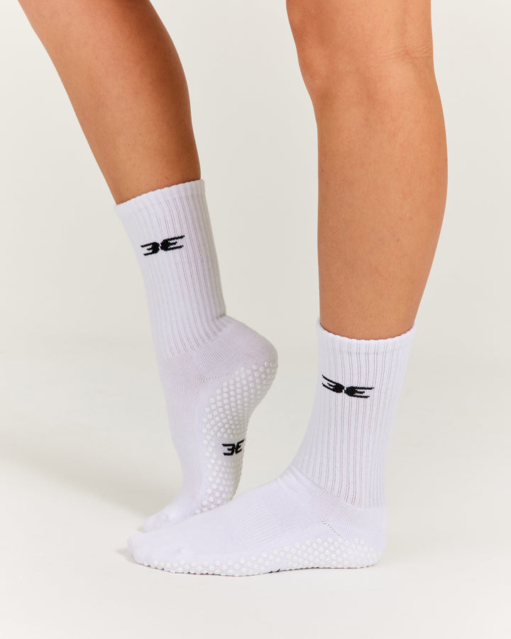 EE Crew Pilates Grip Socks - White/White
