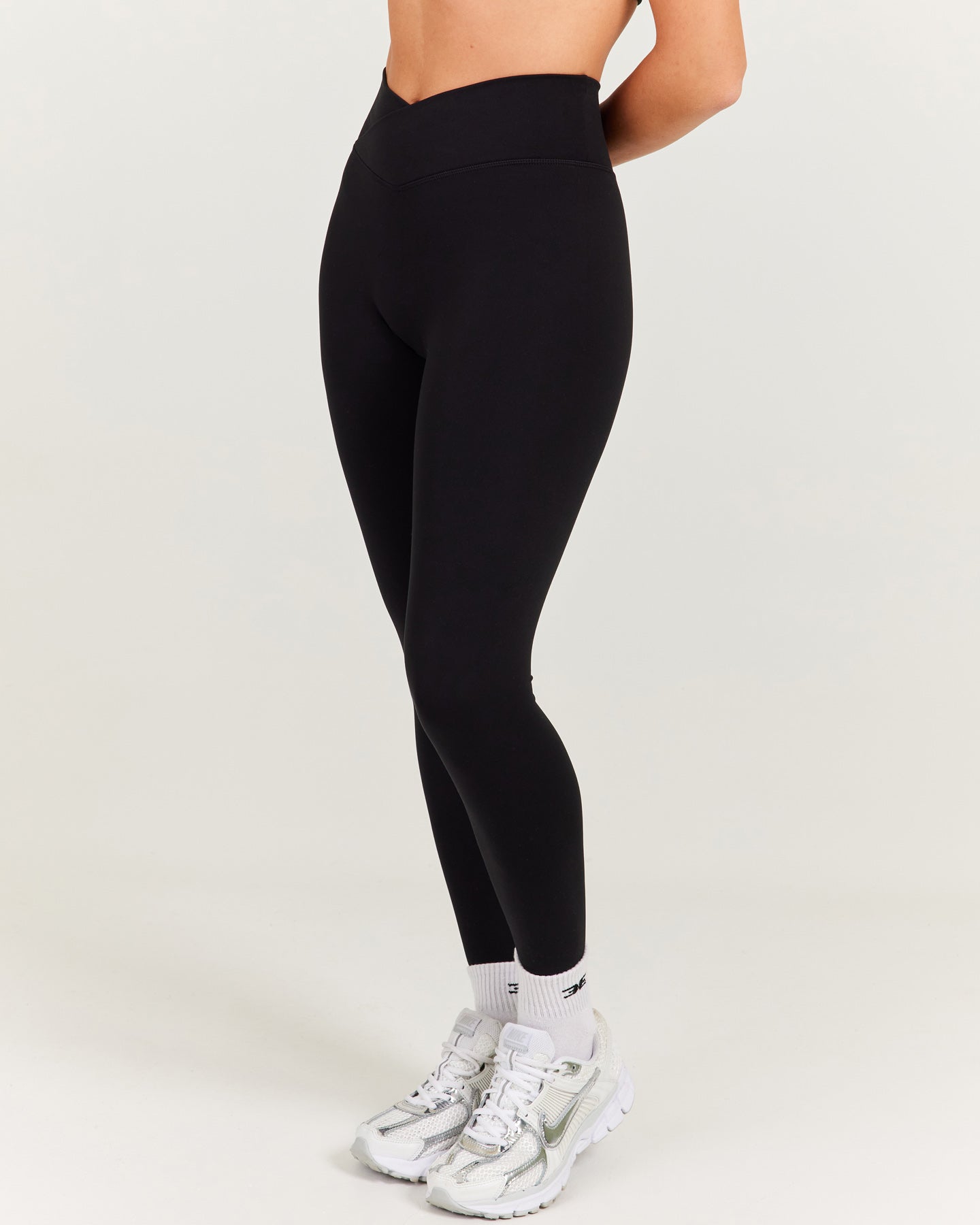 WERTHY COMBINATION LEGGINGS ブラック×ベージュ Next ACTIVE BALANCE WRAP FRONT - Leggings - Trousers - chocolate