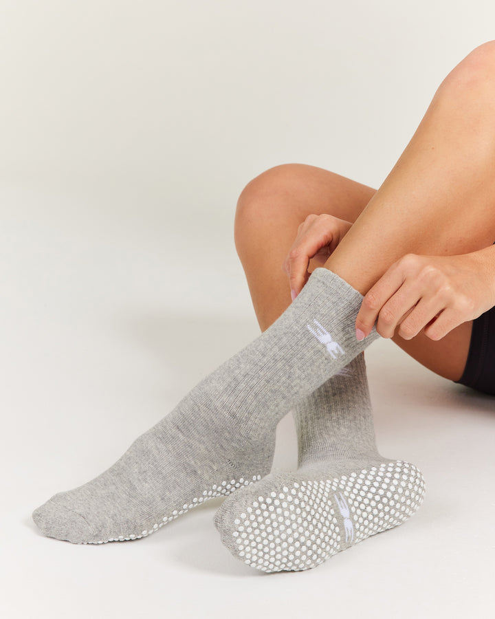 EE Crew Pilates Grip Socks - Grey/White