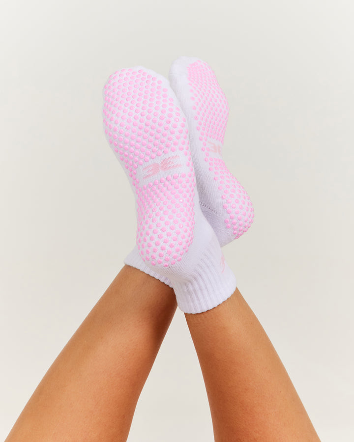 EE Mid Crew Pilates Grip Socks - White/Pink