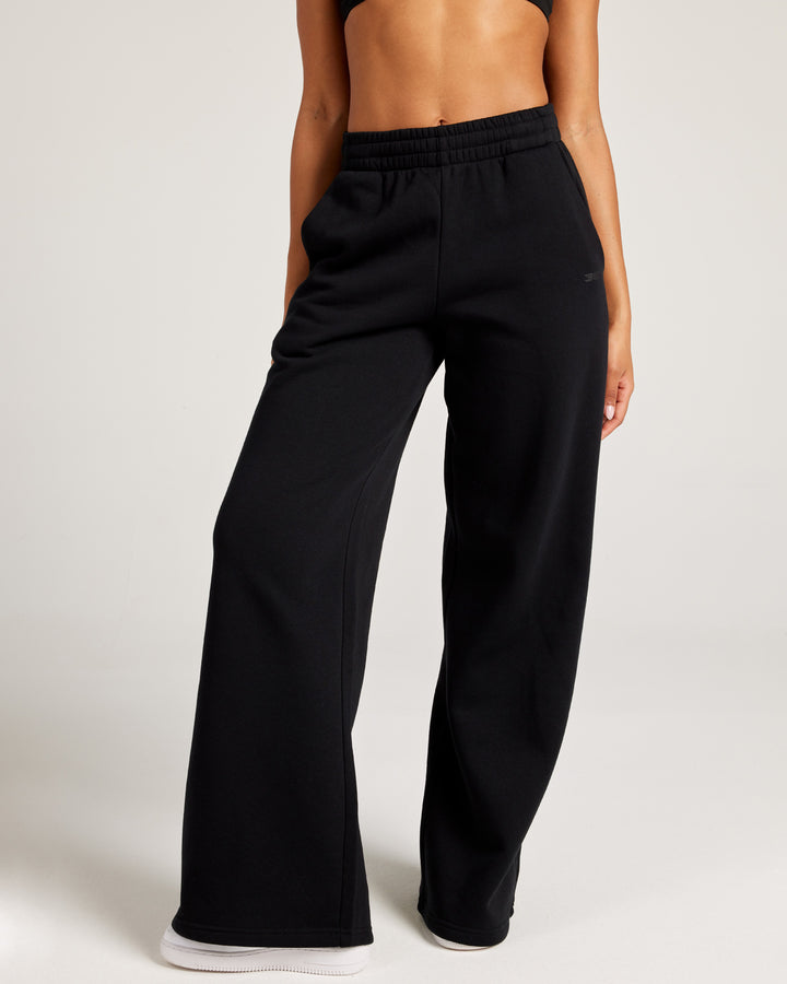 Omni Wide Leg Trackpants - Black