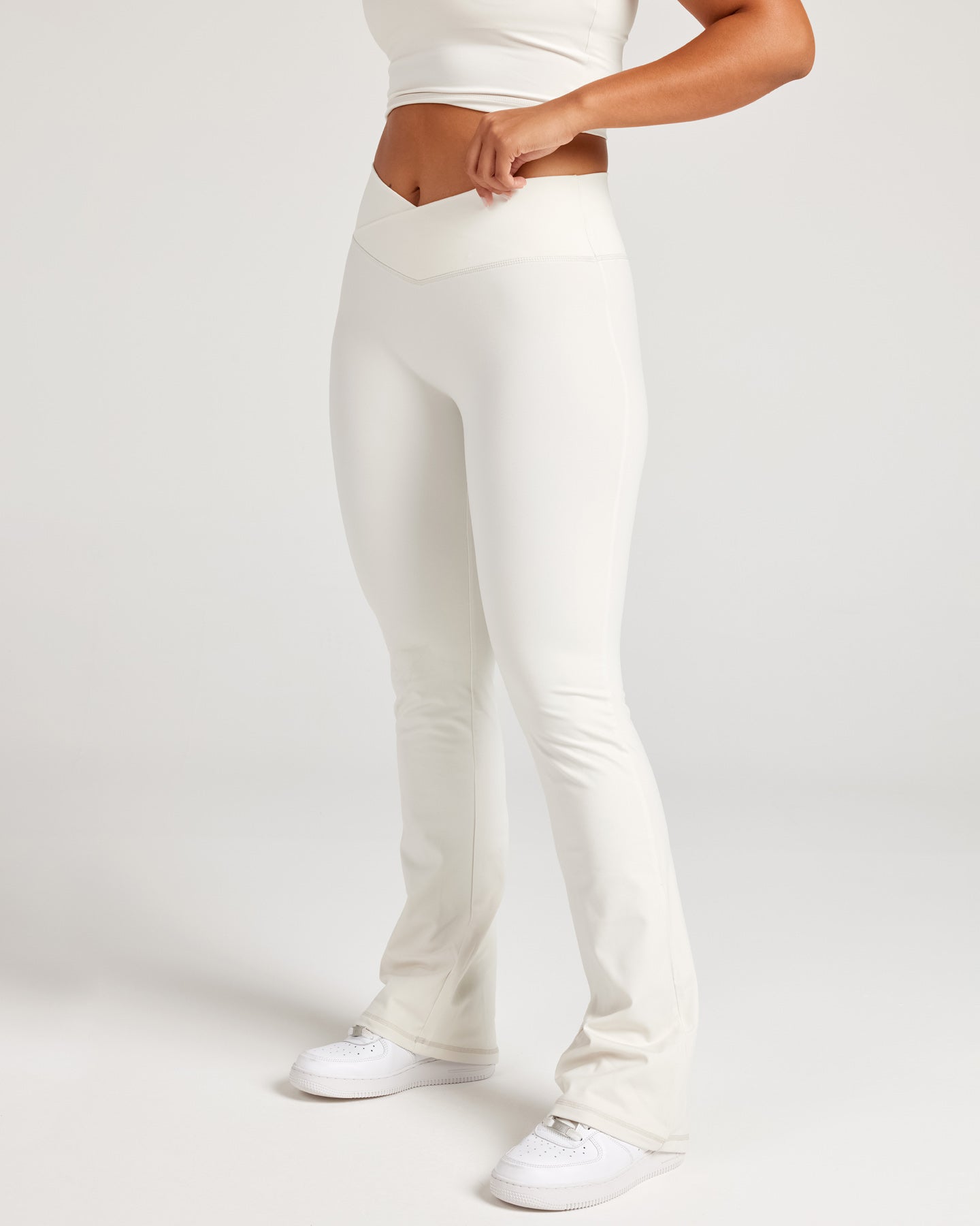 Cross Over Flare Leggings - Vanilla Latte – Elite Eleven