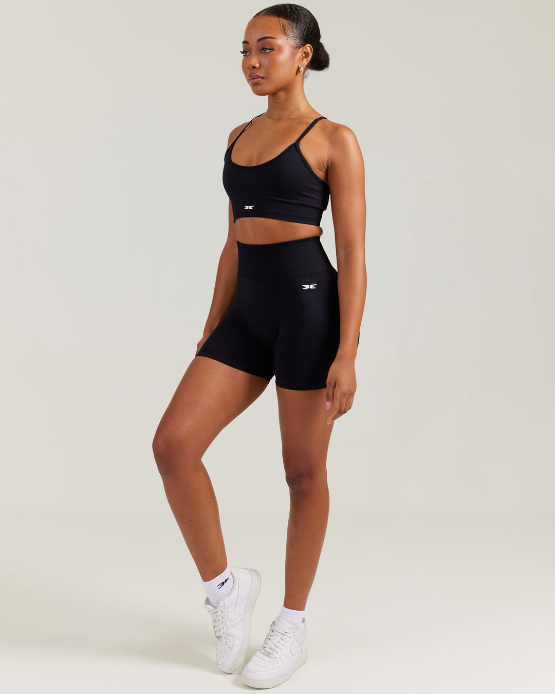 Elite Seamless Shorts - Black