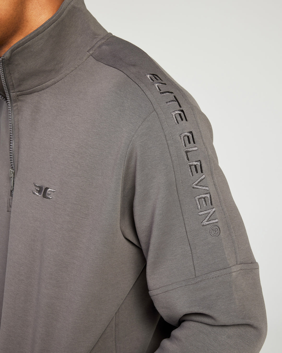 Division 1/4 Zip - Charcoal