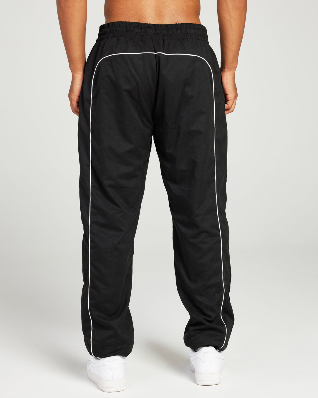 Capital Tech Trackpants - Black