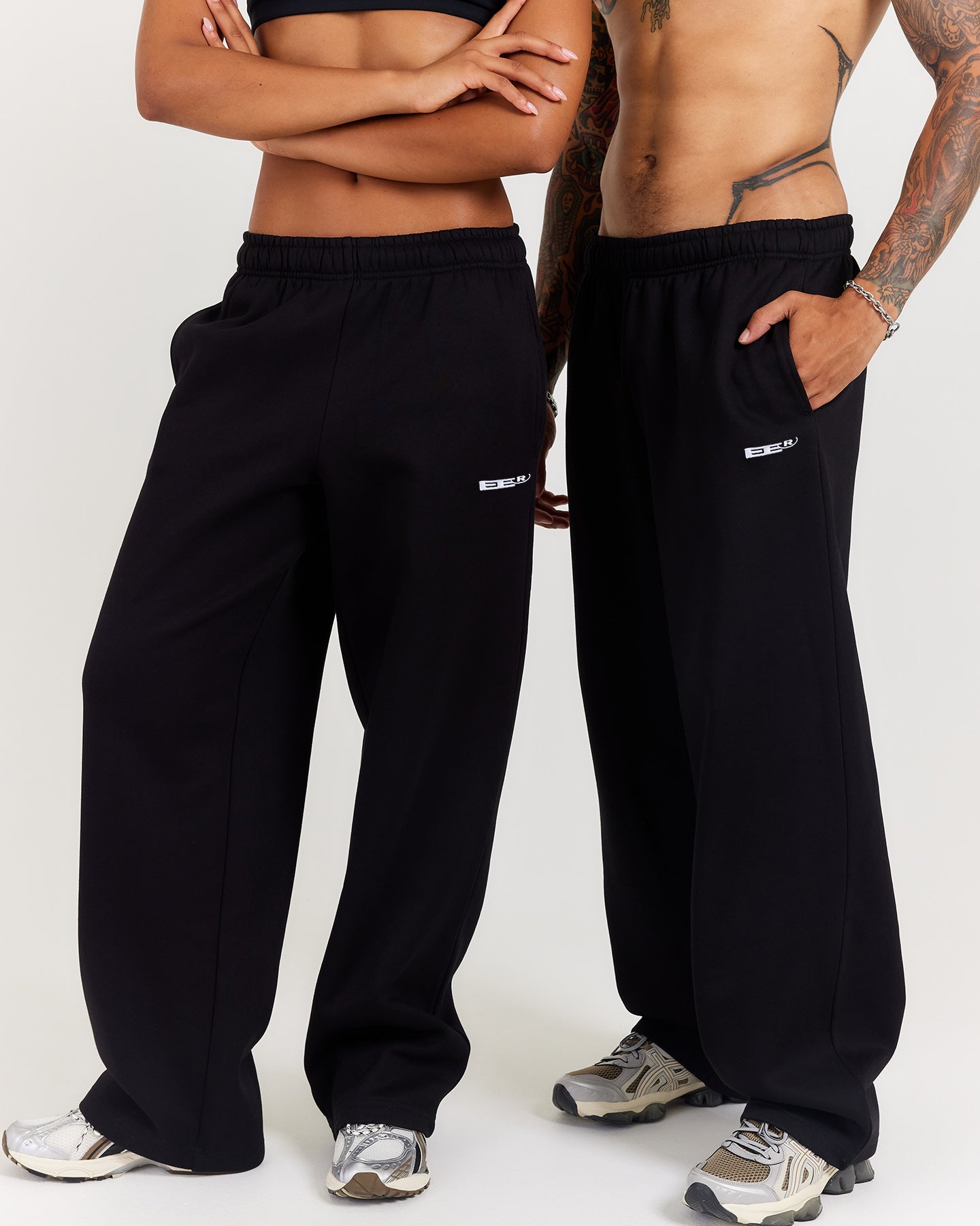 Arc Straight Leg Pants - Black