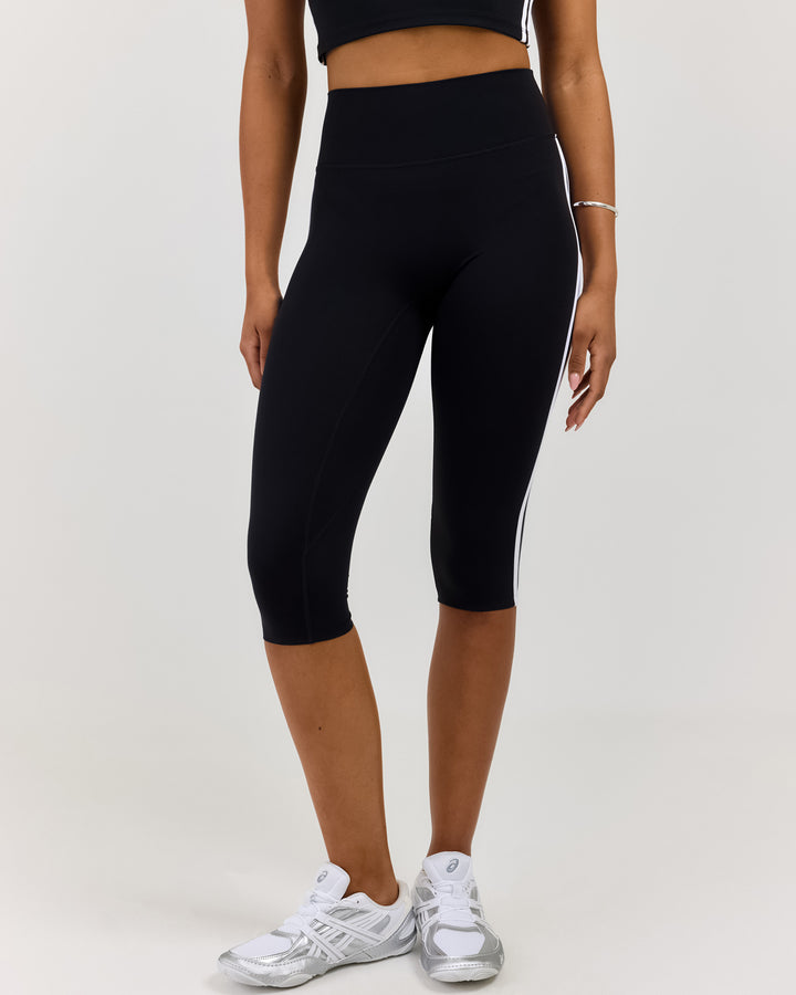 Airey Stripe Capri - Black/White
