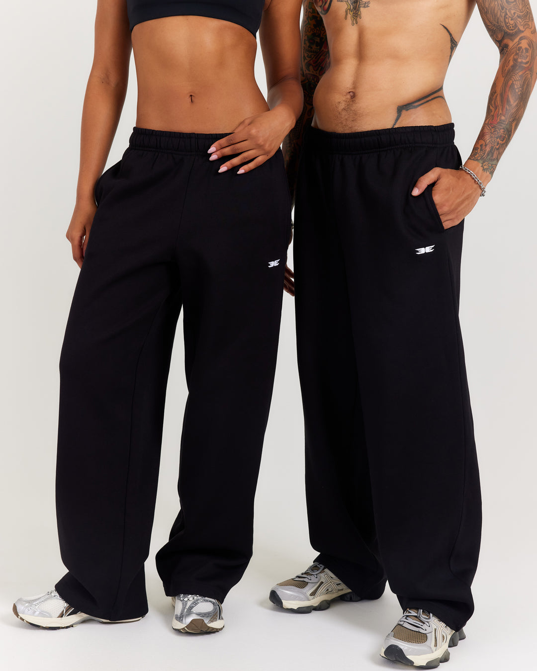 Classic Straight Leg Pants - Black