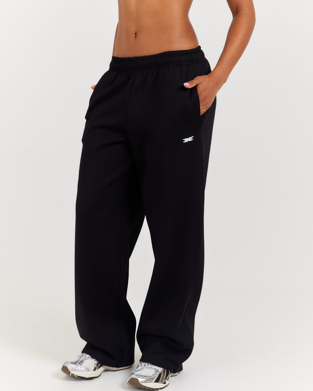 Classic Straight Leg Pants - Black