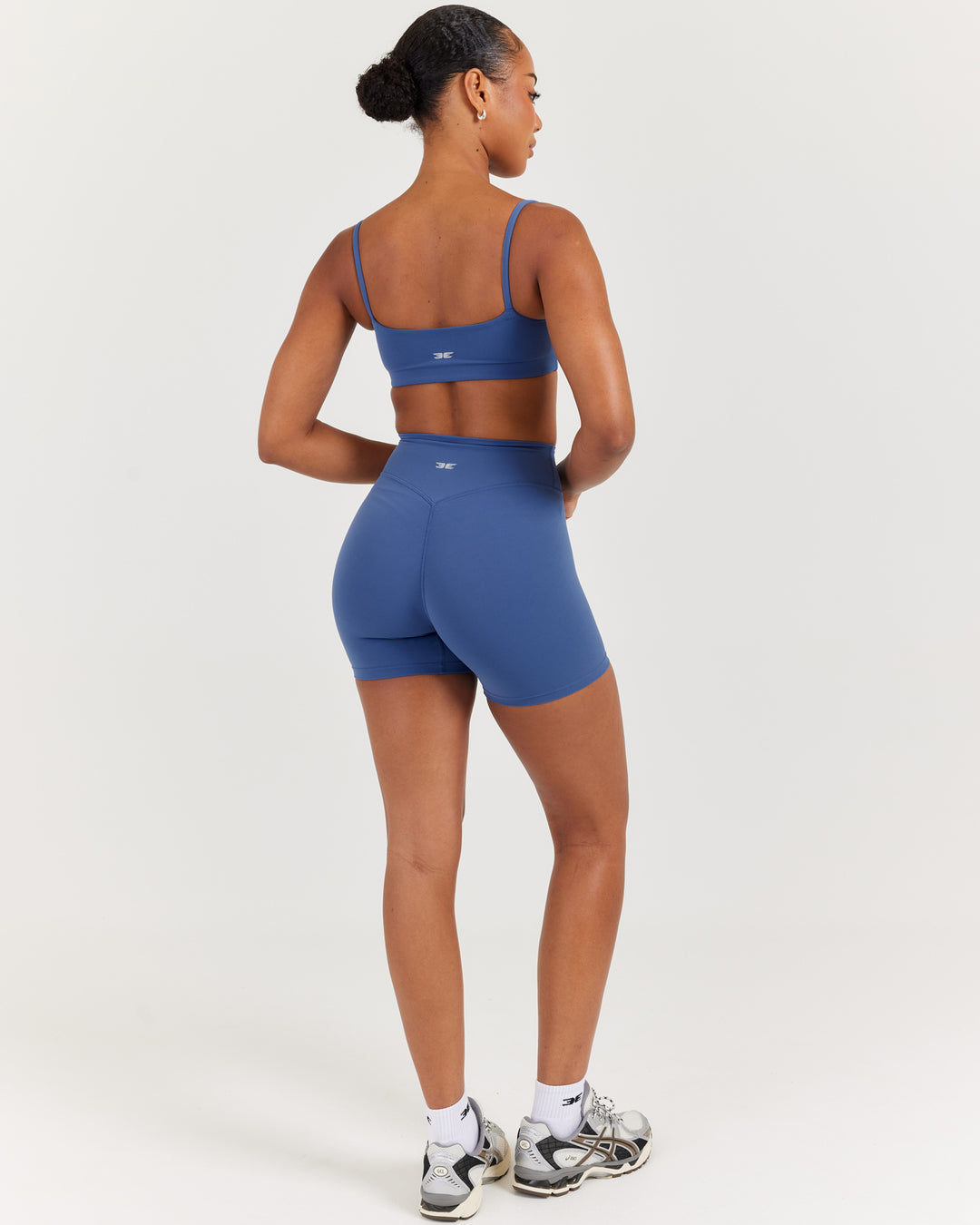 Soléa Invisible Scrunch Shorts - Mid Blue