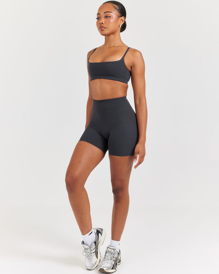 Soléa Invisible Scrunch Shorts - Charcoal