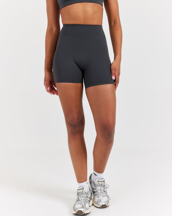 Soléa Invisible Scrunch Shorts - Charcoal