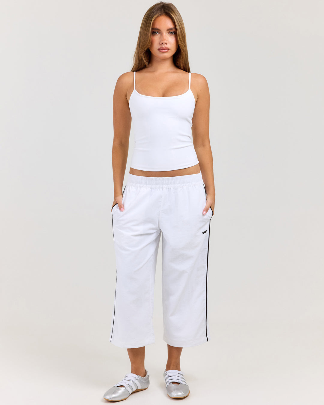 EE Spray Capri Pants - White/Coffee Bean
