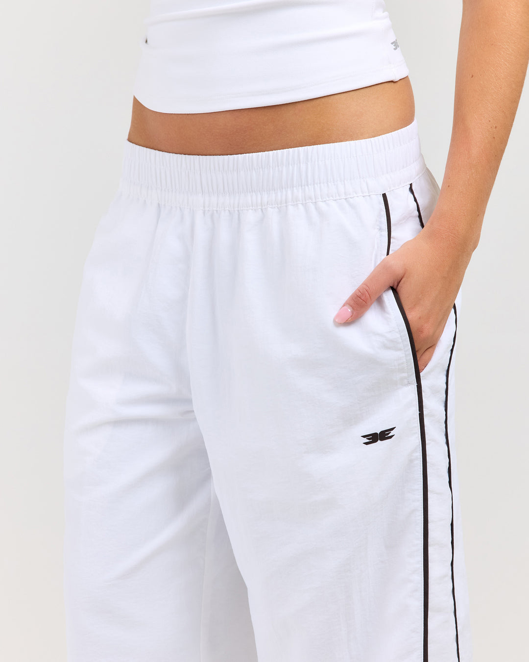 EE Spray Capri Pants - White/Coffee Bean