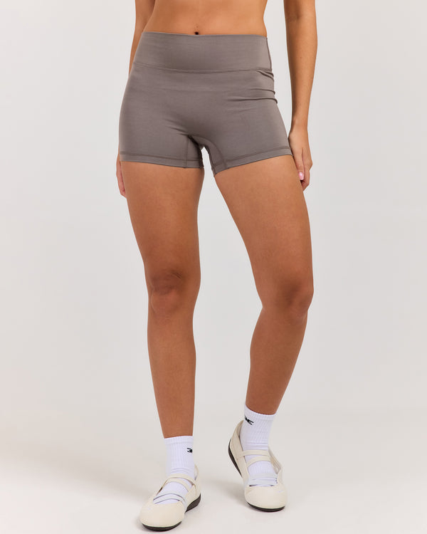 Flow Mini Shorts - Almond Latte