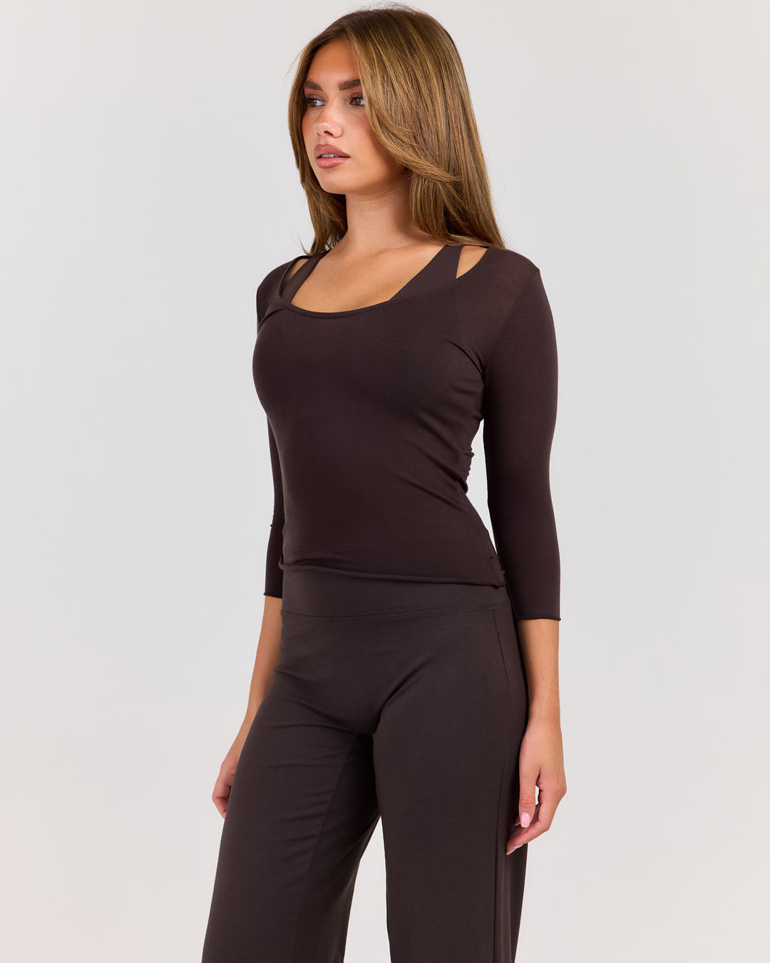 Sheer Flow Scoop Neck 3/4 Sleeve - Coffee Bean