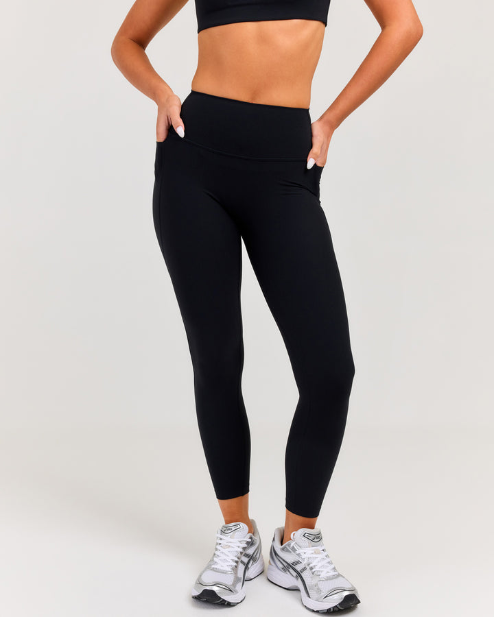 Soléa Pocket Petite Leggings - Black