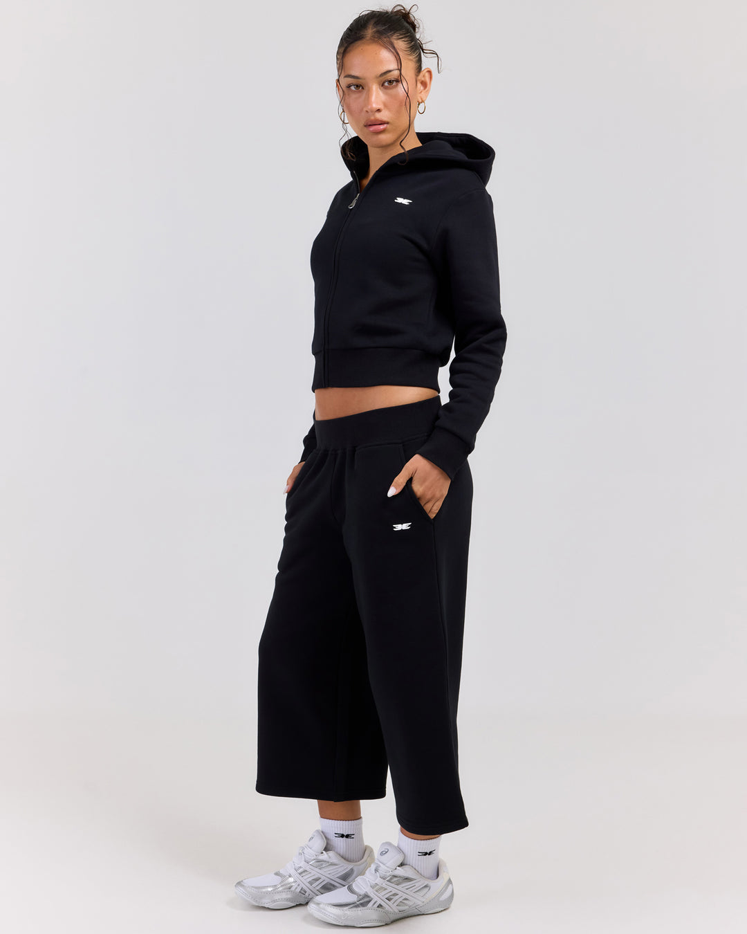 Omni Capri Pants - Black