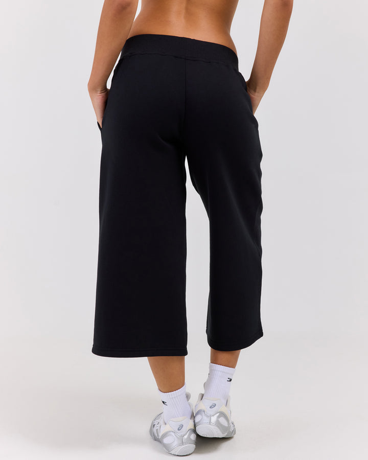 Omni Capri Pants - Black