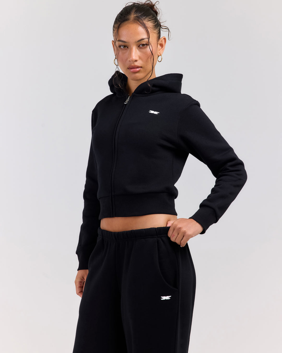 Omni Fitted Zip Through - Black