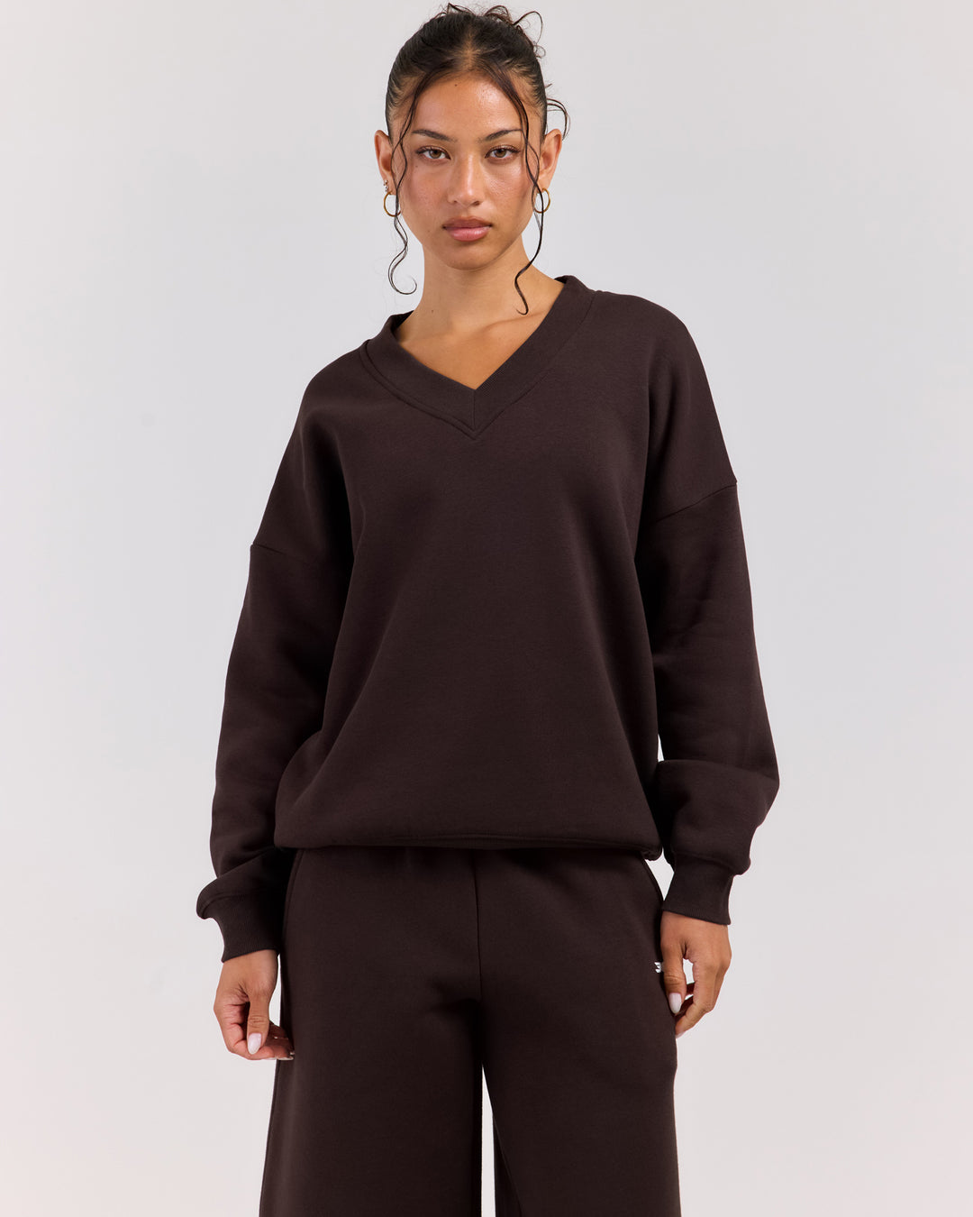 Omni V Neck - Coffee Bean
