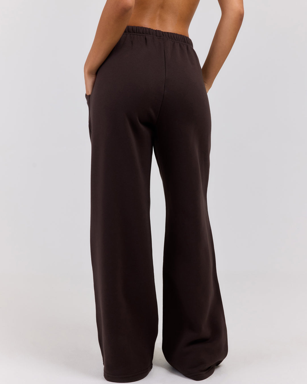 Omni Studio Trackpants V2  - Coffee Bean